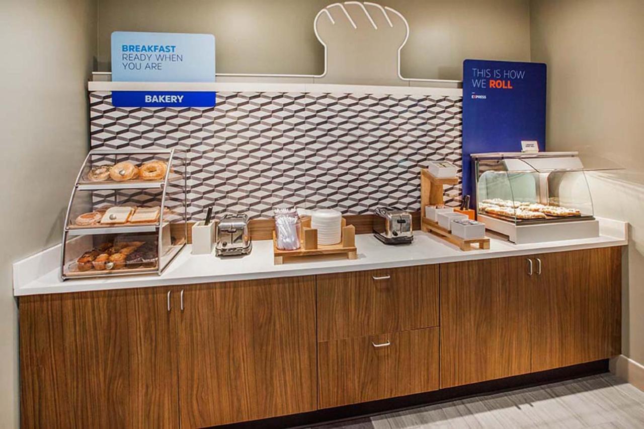 Holiday Inn Express Hotel & Suites Shakopee By Ihg Zewnętrze zdjęcie